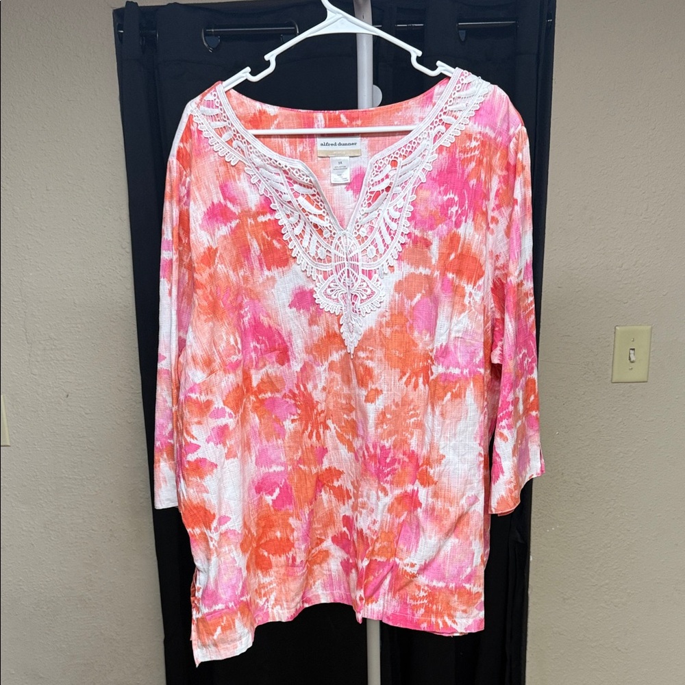 Alfred Dunner Pink and Orange Floral Tunic 3X PTP 29 NWOT